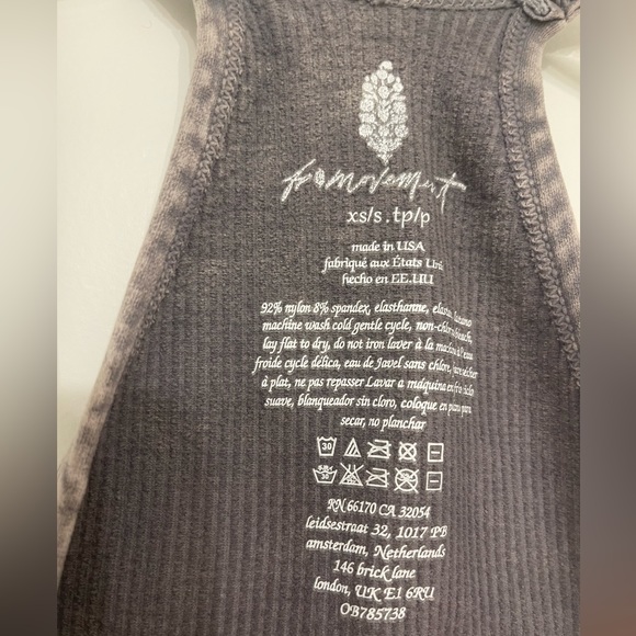 NWT FP Movement Happiness Runs Crop Tank. XS/S Vintage Light Grey Cropped Tank - Picture 5 of 6